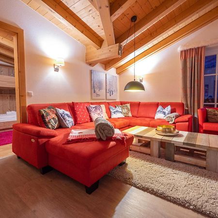 All Seasons Lodge By All In One Apartments คาพรูน ภายนอก รูปภาพ