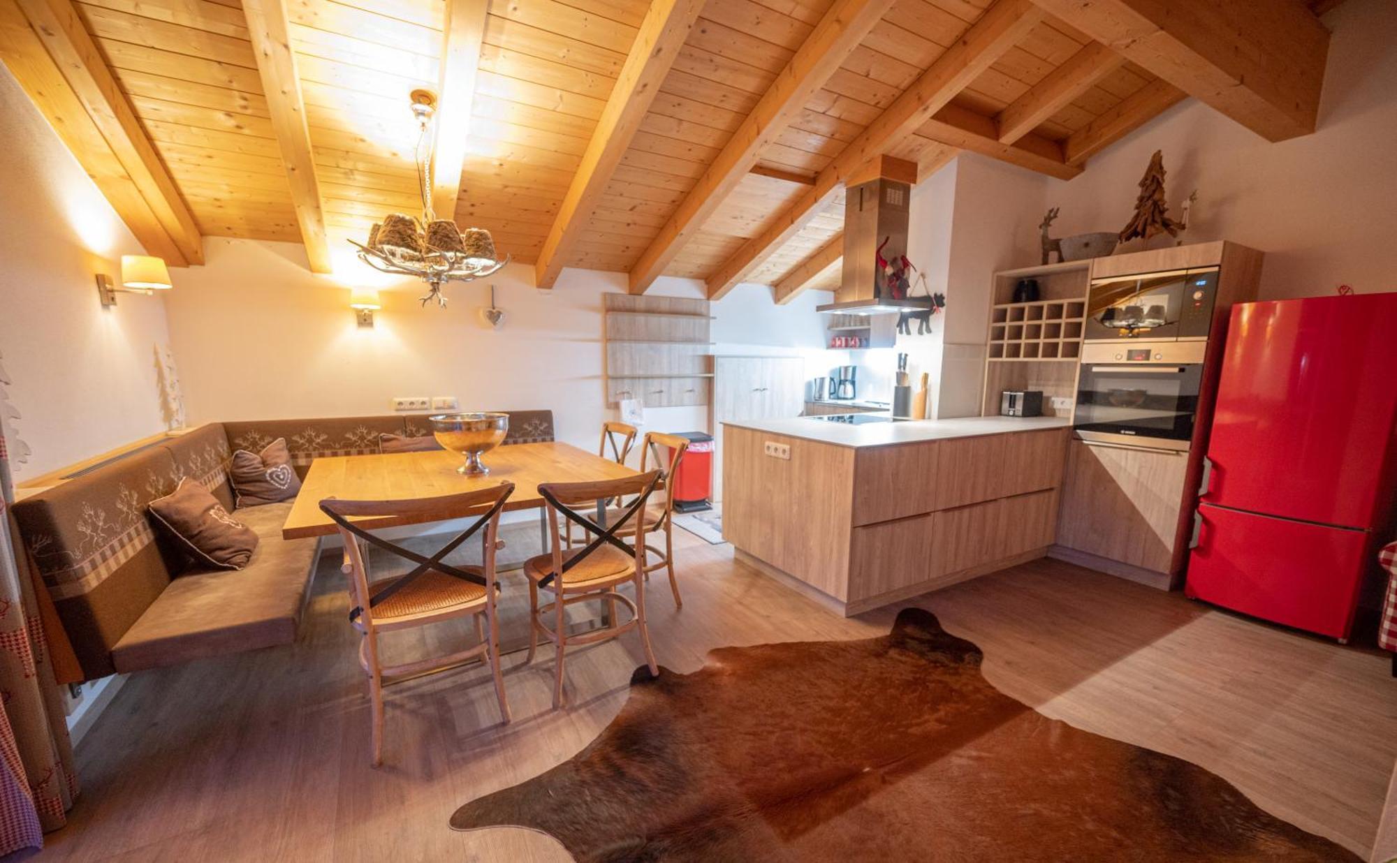 All Seasons Lodge By All In One Apartments คาพรูน ภายนอก รูปภาพ
