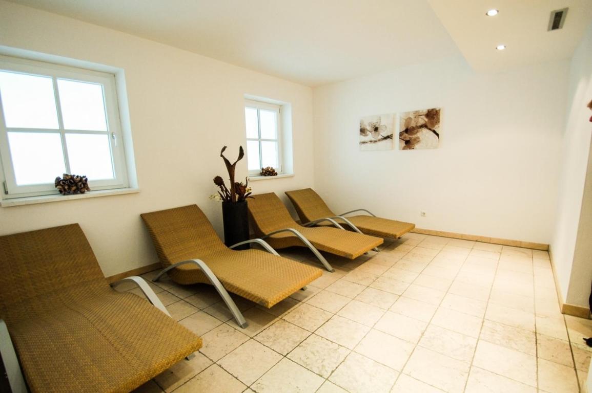 All Seasons Lodge By All In One Apartments คาพรูน ภายนอก รูปภาพ