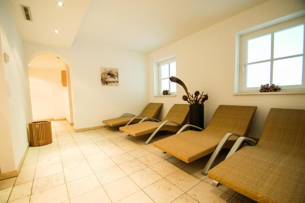 All Seasons Lodge By All In One Apartments คาพรูน ภายนอก รูปภาพ